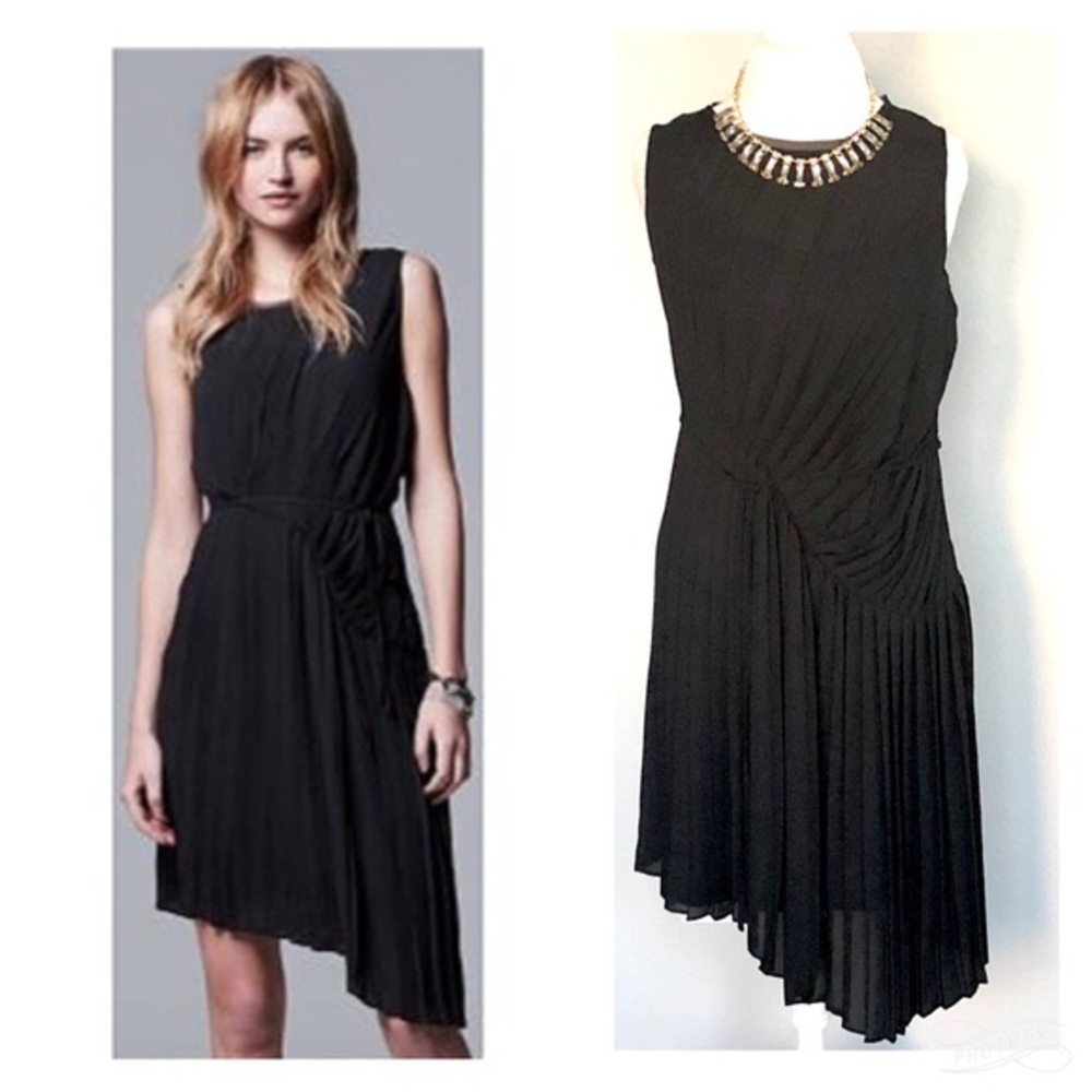 Simply Vera asymmetrical hem pleated dress